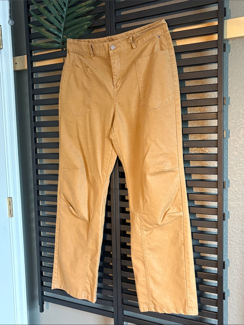 Women’s Casual Straight-Leg Pants in Mustard